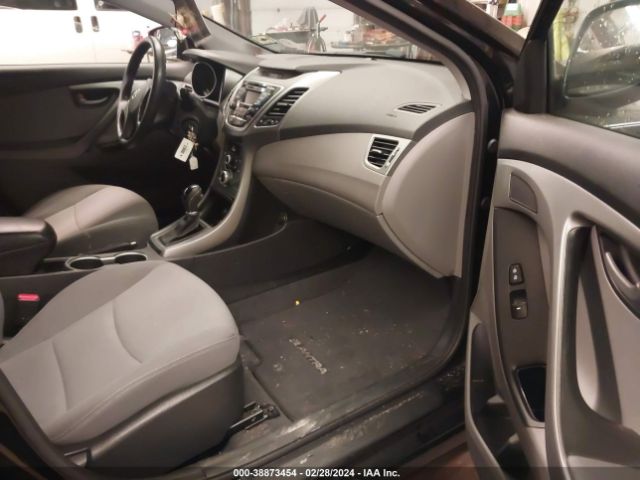 Photo 4 VIN: KMHDH4AE6EU122935 - HYUNDAI ELANTRA 