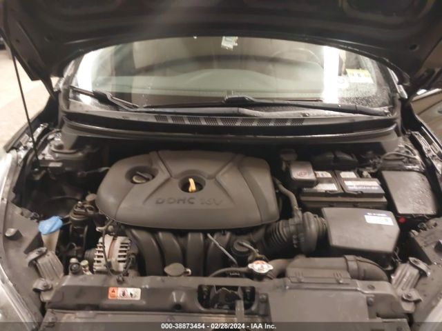 Photo 9 VIN: KMHDH4AE6EU122935 - HYUNDAI ELANTRA 