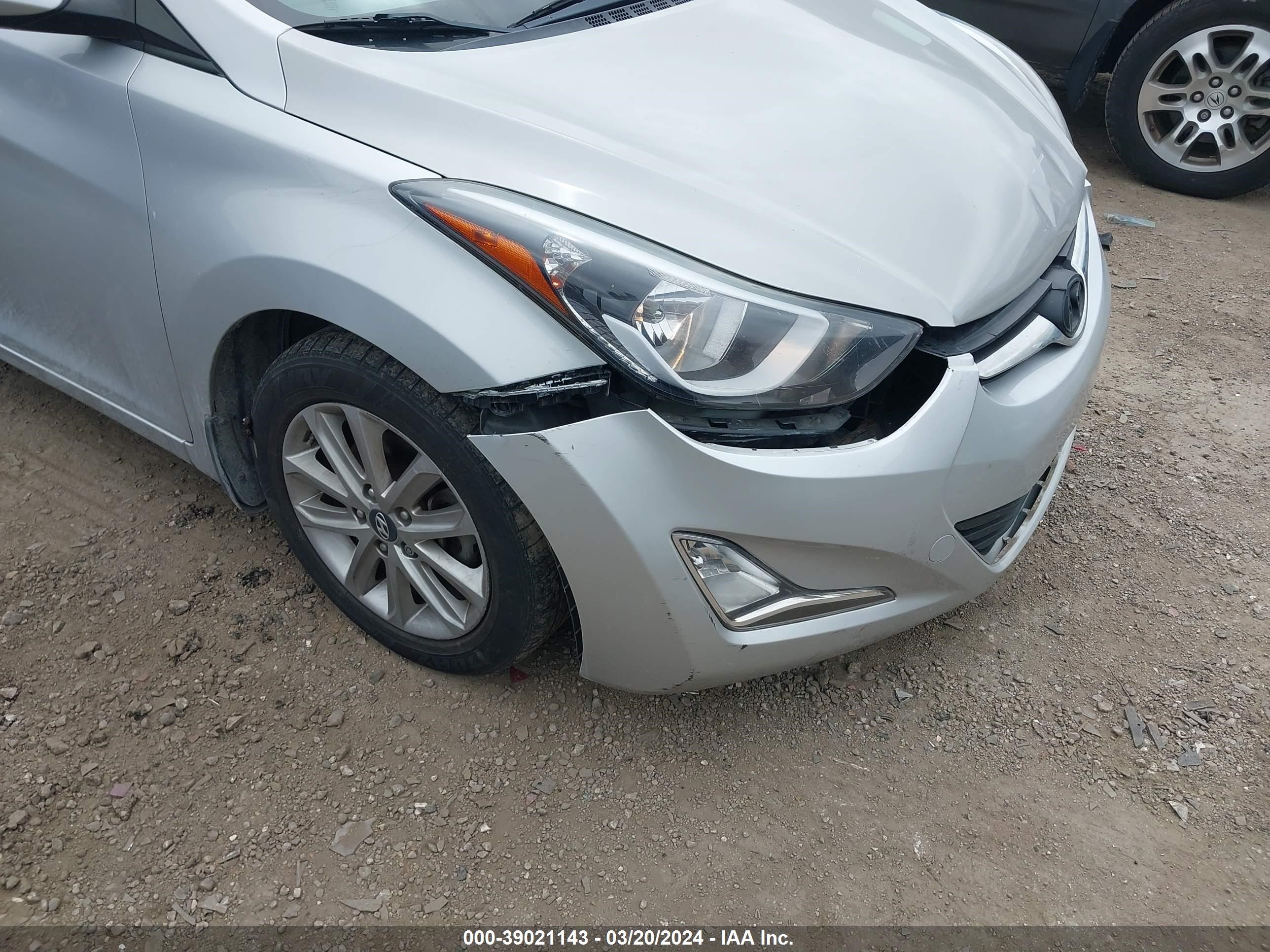 Photo 11 VIN: KMHDH4AE6EU170080 - HYUNDAI ELANTRA 