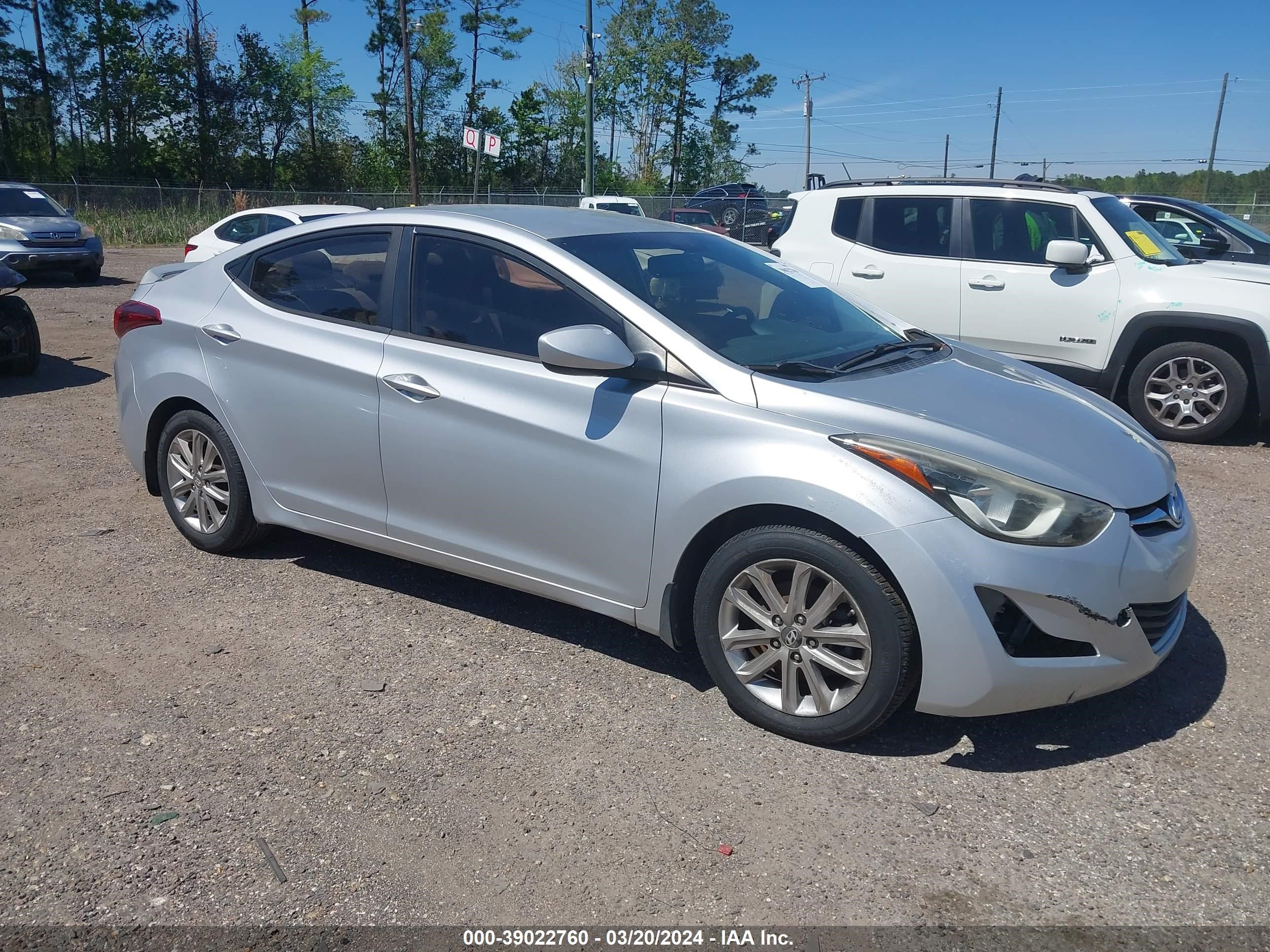 Photo 0 VIN: KMHDH4AE6FU221384 - HYUNDAI ELANTRA 