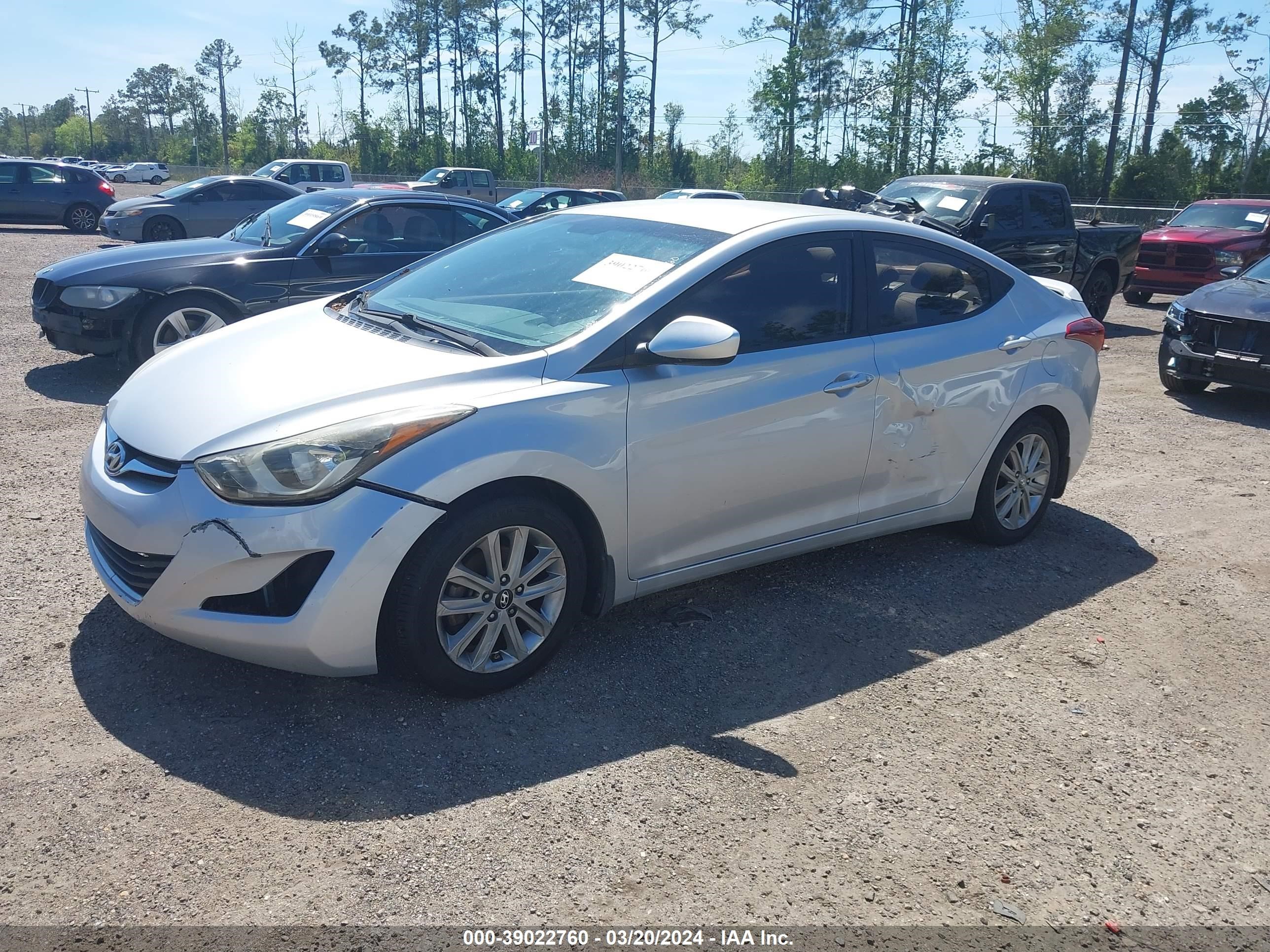 Photo 1 VIN: KMHDH4AE6FU221384 - HYUNDAI ELANTRA 