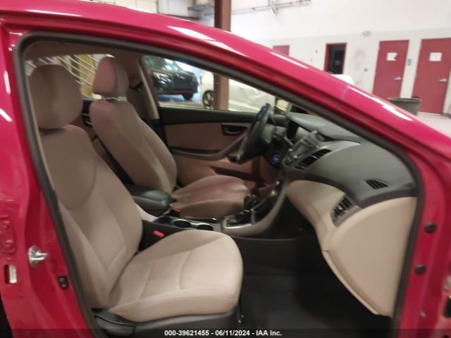 Photo 4 VIN: KMHDH4AE6FU223247 - HYUNDAI ELANTRA 