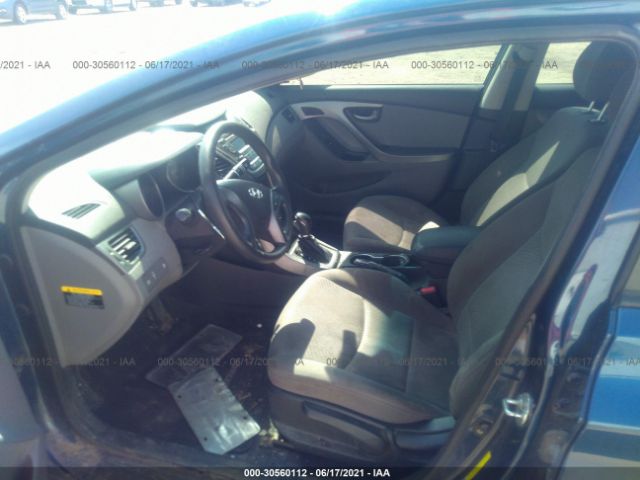 Photo 4 VIN: KMHDH4AE6FU225824 - HYUNDAI ELANTRA 