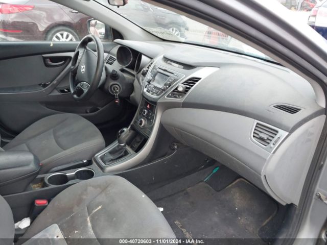 Photo 4 VIN: KMHDH4AE6FU250142 - HYUNDAI ELANTRA 