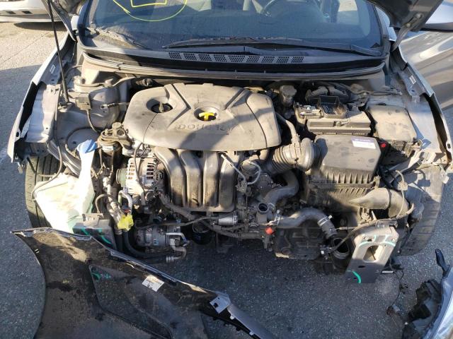 Photo 6 VIN: KMHDH4AE6FU279821 - HYUNDAI ELANTRA SE 