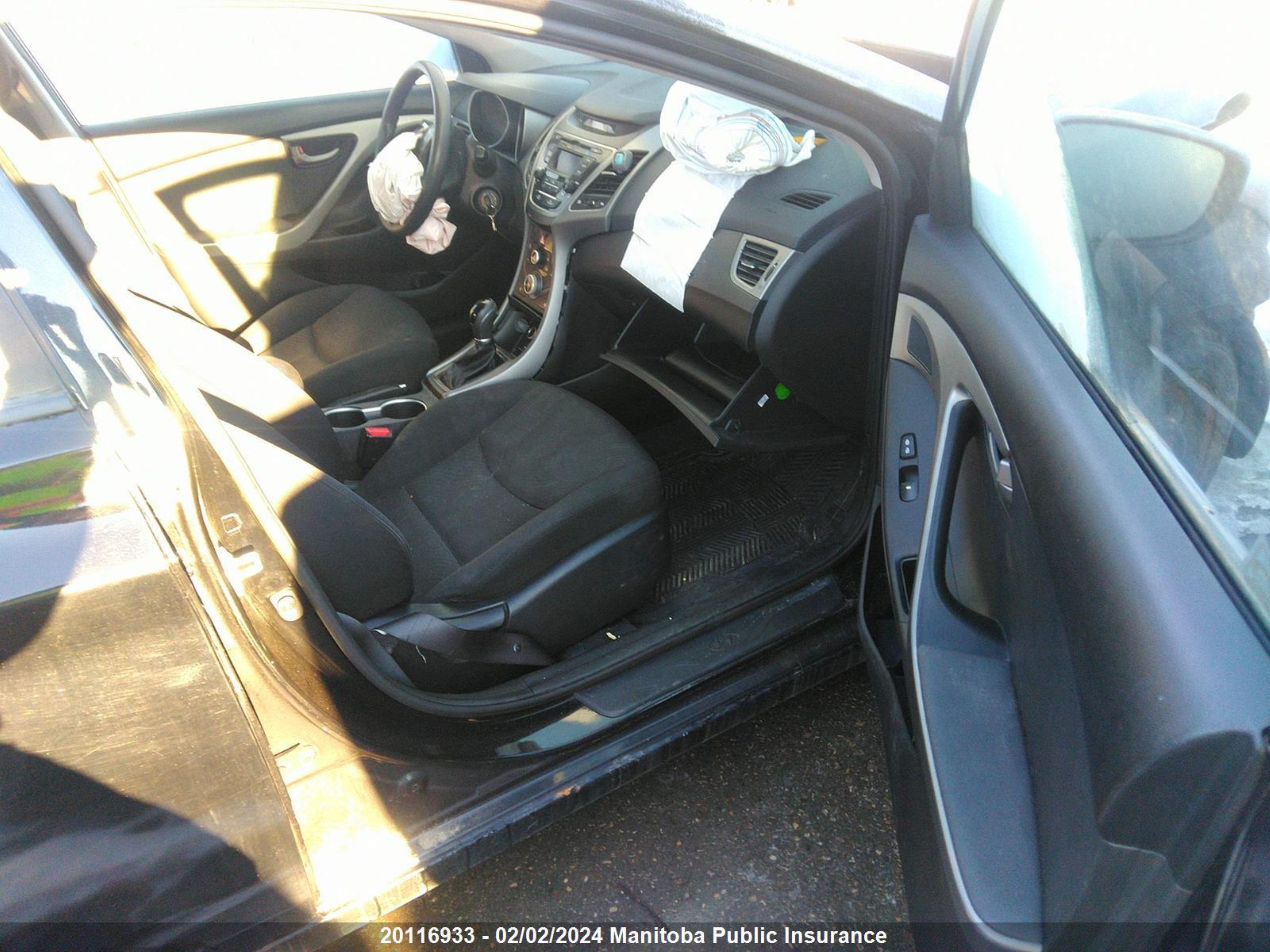 Photo 4 VIN: KMHDH4AE6FU297347 - HYUNDAI ELANTRA 