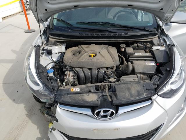 Photo 6 VIN: KMHDH4AE6FU320528 - HYUNDAI ELANTRA 