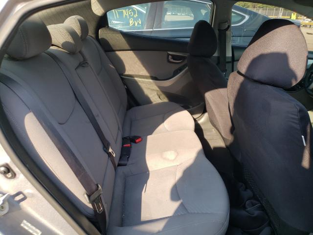 Photo 5 VIN: KMHDH4AE6FU322859 - HYUNDAI ELANTRA SE 