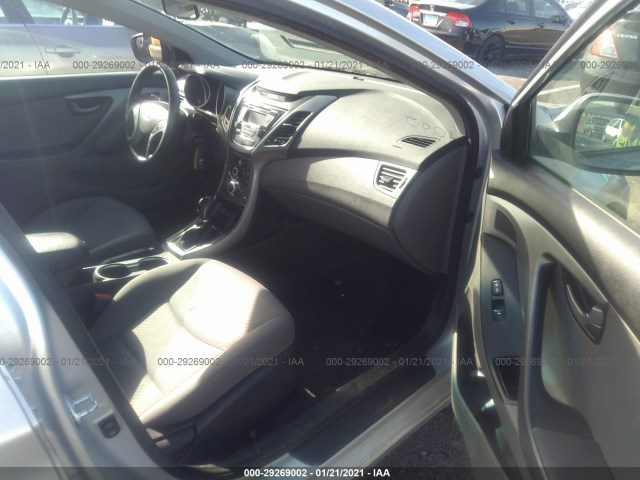 Photo 4 VIN: KMHDH4AE6FU378817 - HYUNDAI ELANTRA 