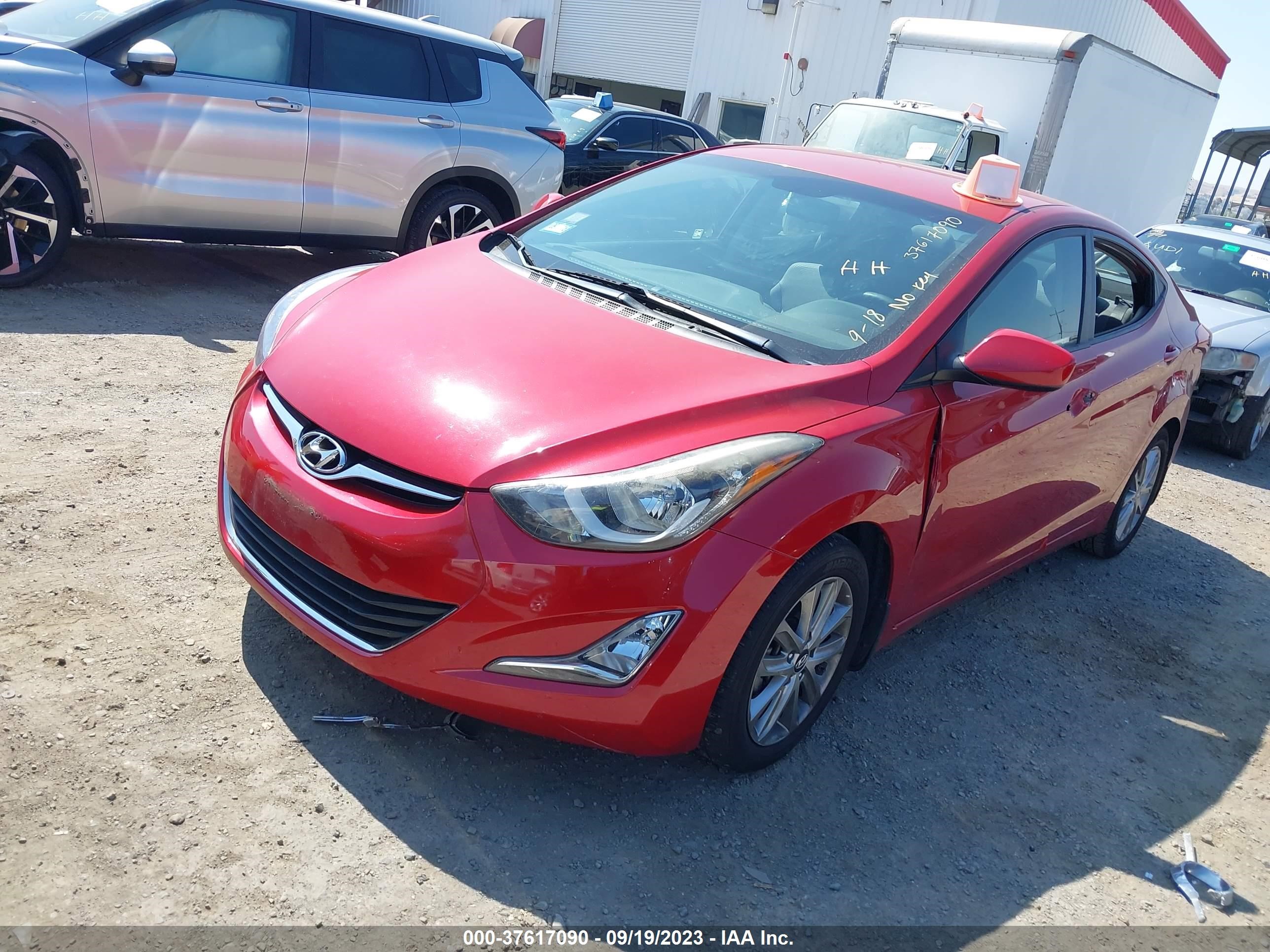 Photo 1 VIN: KMHDH4AE6FU394161 - HYUNDAI ELANTRA 