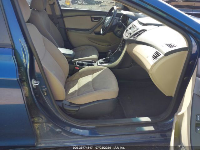 Photo 4 VIN: KMHDH4AE6FU415994 - HYUNDAI ELANTRA 