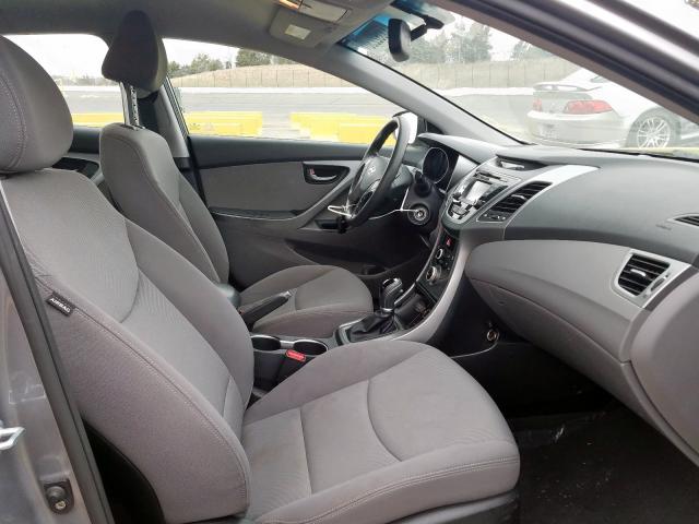 Photo 4 VIN: KMHDH4AE6FU420211 - HYUNDAI ELANTRA 