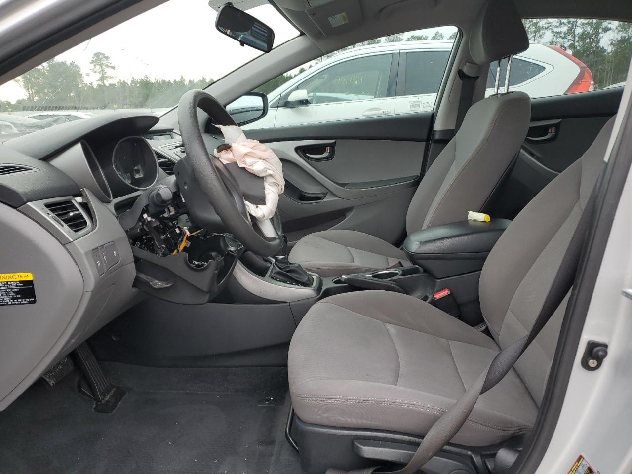 Photo 6 VIN: KMHDH4AE6GU475131 - HYUNDAI ELANTRA 