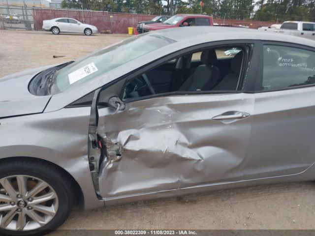 Photo 5 VIN: KMHDH4AE6GU479065 - HYUNDAI ELANTRA 