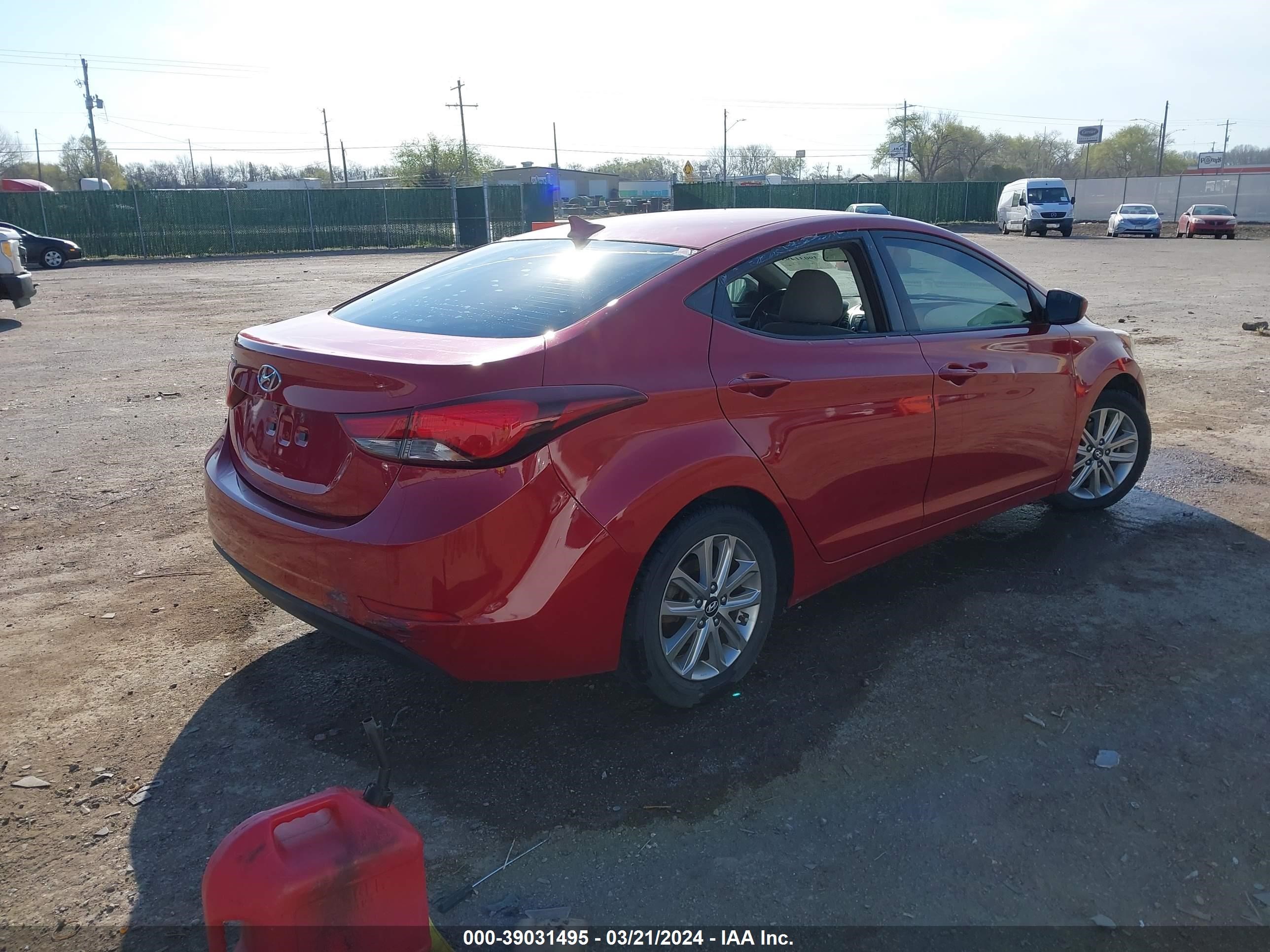 Photo 3 VIN: KMHDH4AE6GU481463 - HYUNDAI ELANTRA 