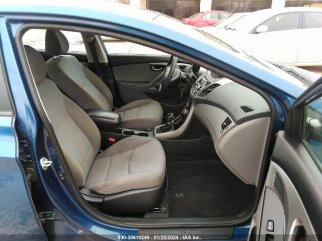 Photo 4 VIN: KMHDH4AE6GU485383 - HYUNDAI ELANTRA 