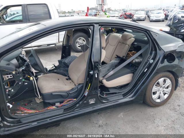 Photo 5 VIN: KMHDH4AE6GU490275 - HYUNDAI ELANTRA 