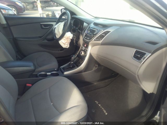 Photo 4 VIN: KMHDH4AE6GU517152 - HYUNDAI ELANTRA 