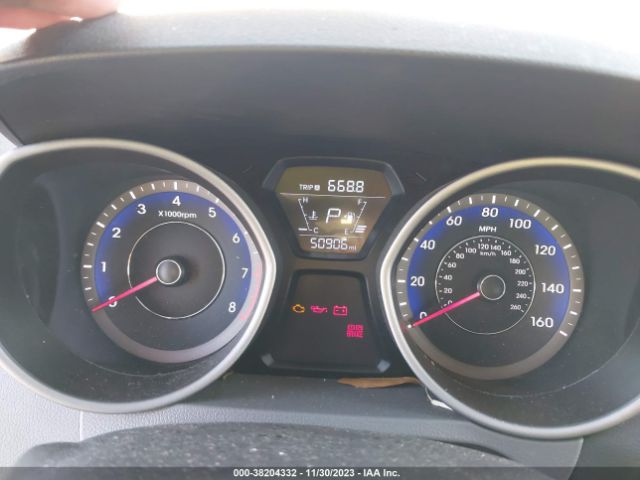 Photo 6 VIN: KMHDH4AE6GU518317 - HYUNDAI ELANTRA 