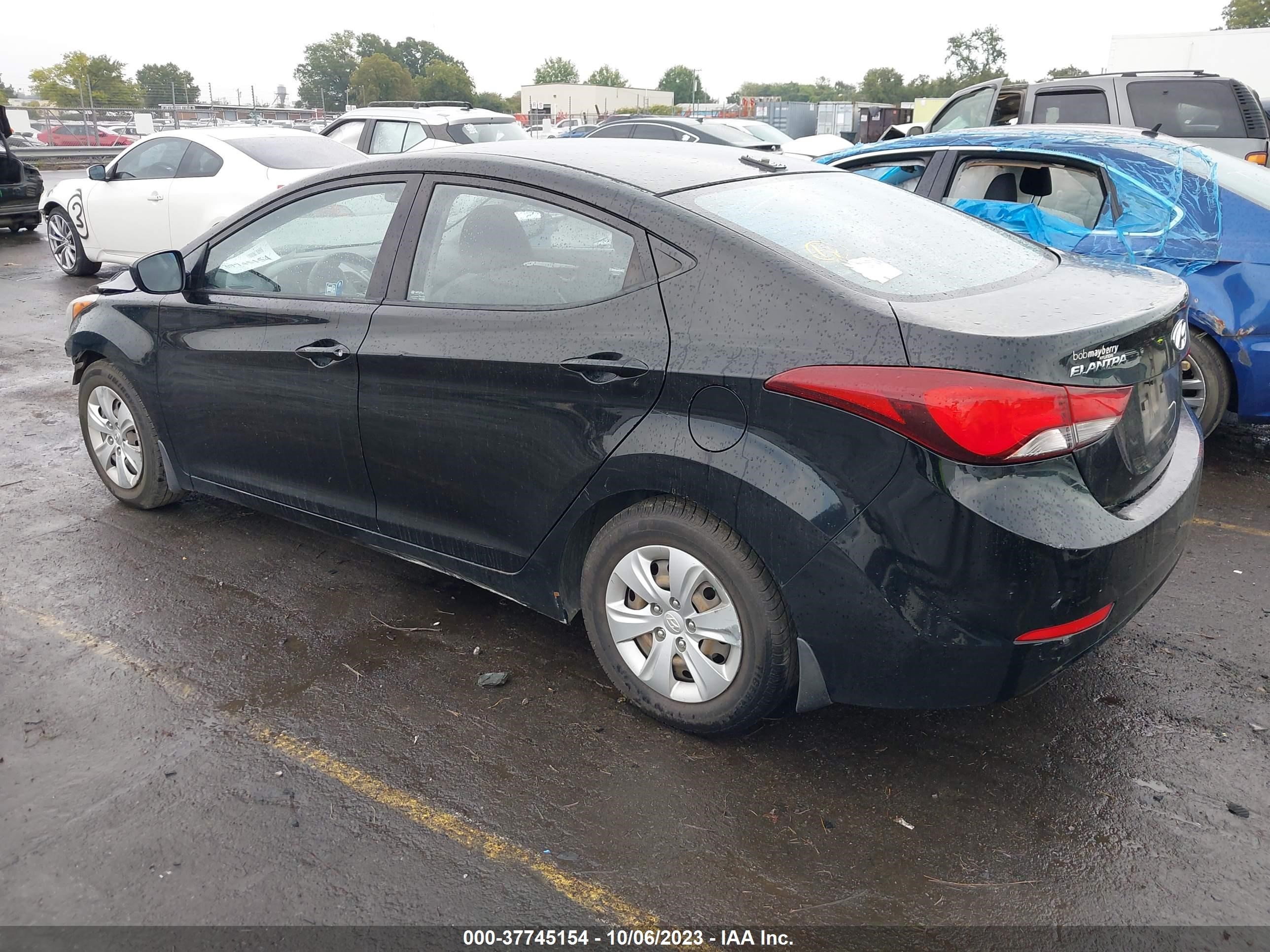 Photo 2 VIN: KMHDH4AE6GU545551 - HYUNDAI ELANTRA 