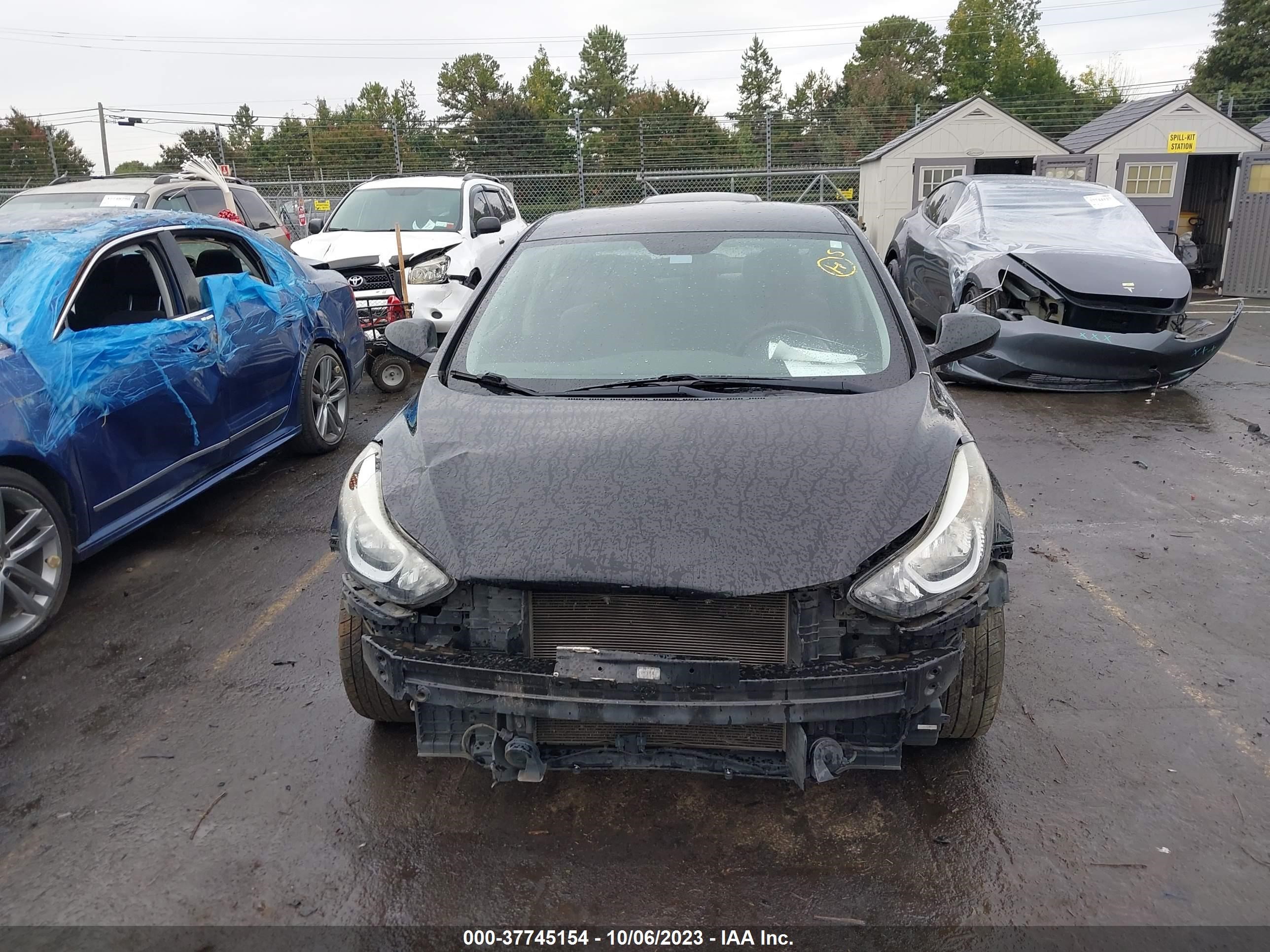 Photo 5 VIN: KMHDH4AE6GU545551 - HYUNDAI ELANTRA 