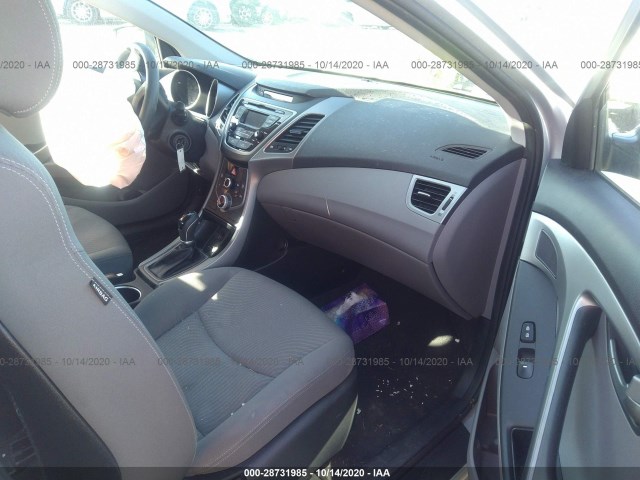 Photo 4 VIN: KMHDH4AE6GU552306 - HYUNDAI ELANTRA 