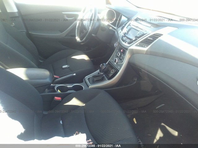 Photo 4 VIN: KMHDH4AE6GU582549 - HYUNDAI ELANTRA 