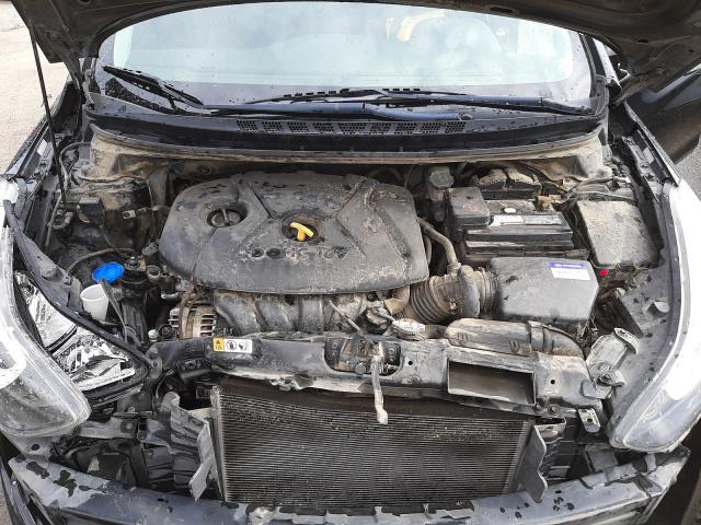 Photo 6 VIN: KMHDH4AE6GU583748 - HYUNDAI ELANTRA SE 