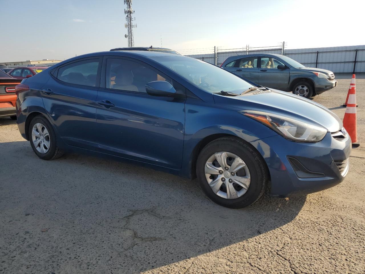 Photo 3 VIN: KMHDH4AE6GU650364 - HYUNDAI ELANTRA 