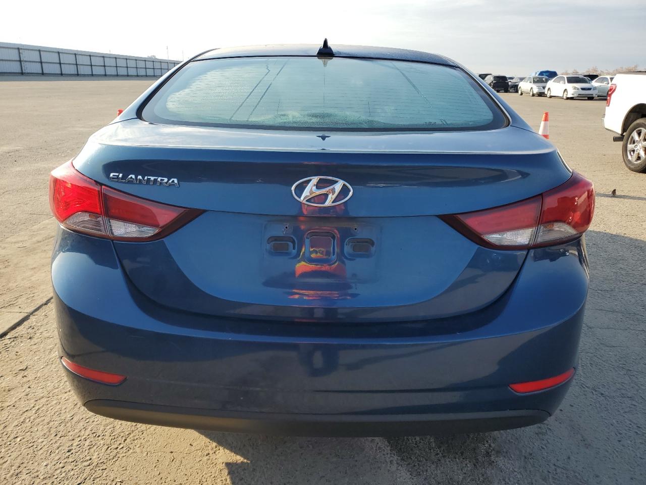 Photo 5 VIN: KMHDH4AE6GU650364 - HYUNDAI ELANTRA 