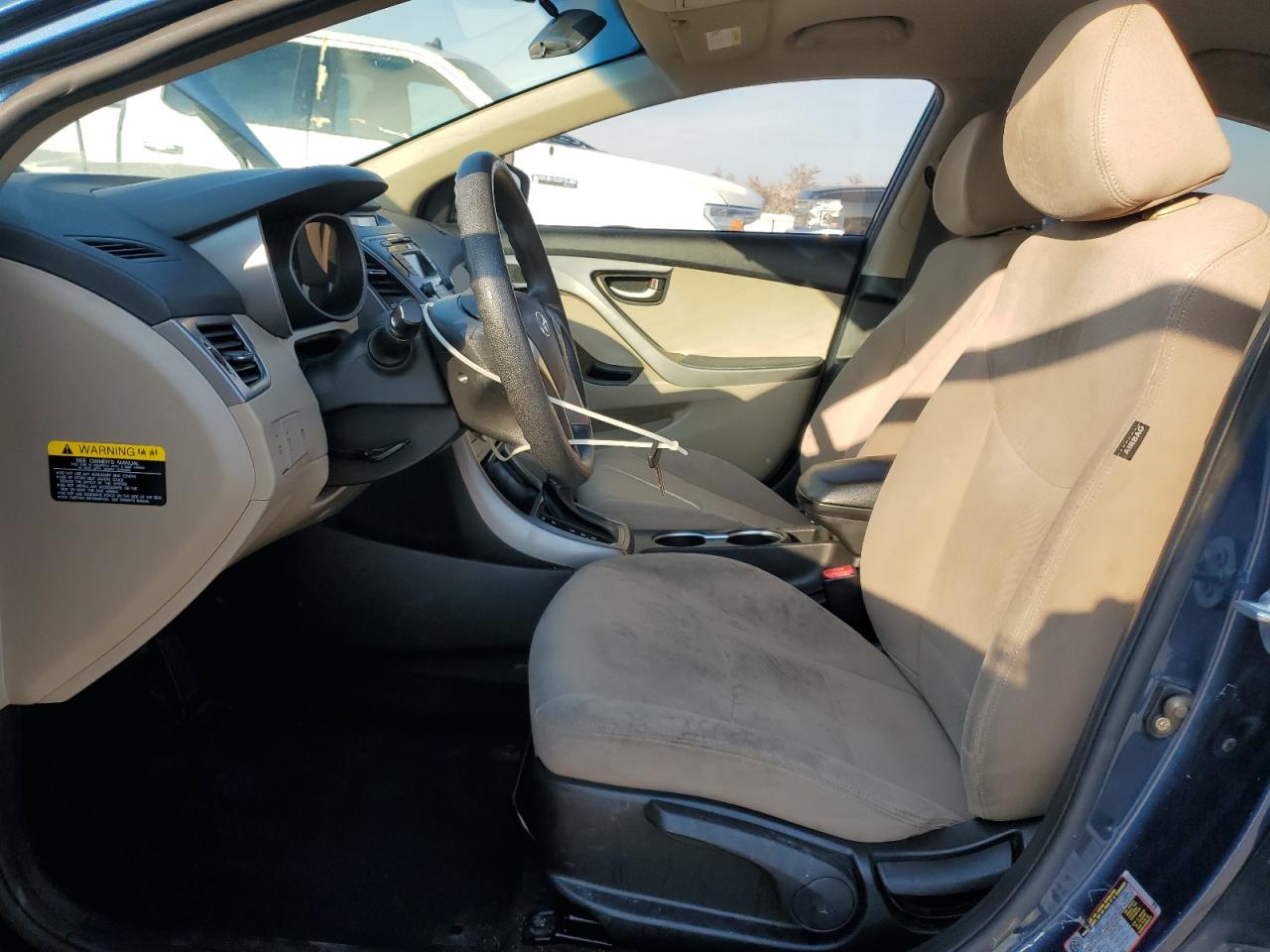 Photo 6 VIN: KMHDH4AE6GU650364 - HYUNDAI ELANTRA 