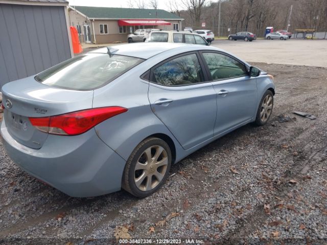 Photo 3 VIN: KMHDH4AE7BU097443 - HYUNDAI ELANTRA 