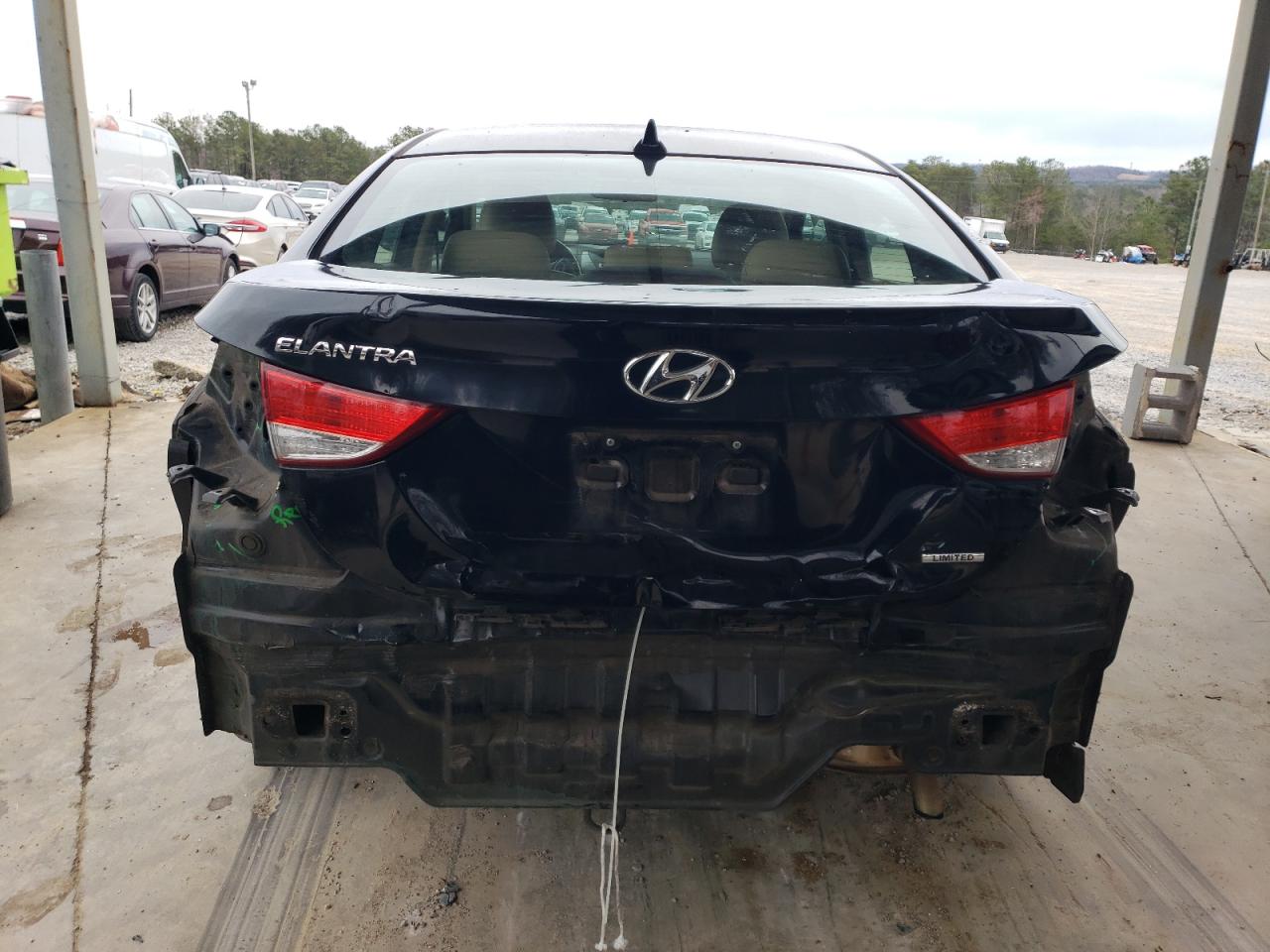 Photo 5 VIN: KMHDH4AE7BU101734 - HYUNDAI ELANTRA 