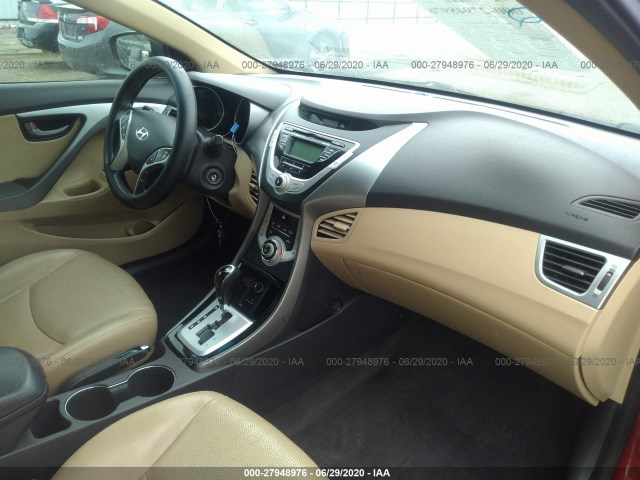 Photo 4 VIN: KMHDH4AE7BU102575 - HYUNDAI ELANTRA 