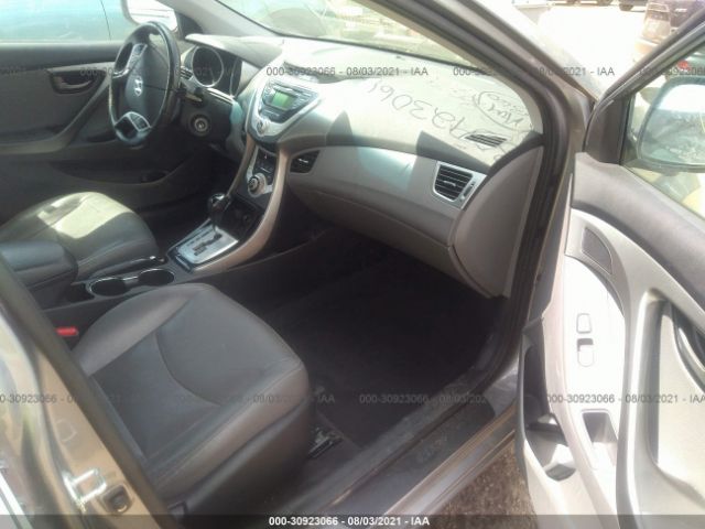 Photo 4 VIN: KMHDH4AE7BU103967 - HYUNDAI ELANTRA 