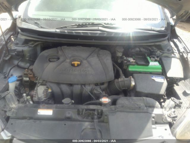 Photo 9 VIN: KMHDH4AE7BU103967 - HYUNDAI ELANTRA 