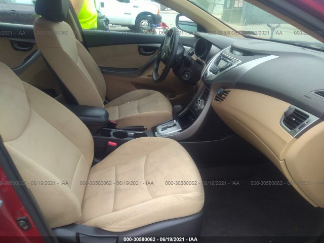 Photo 4 VIN: KMHDH4AE7BU141456 - HYUNDAI ELANTRA 