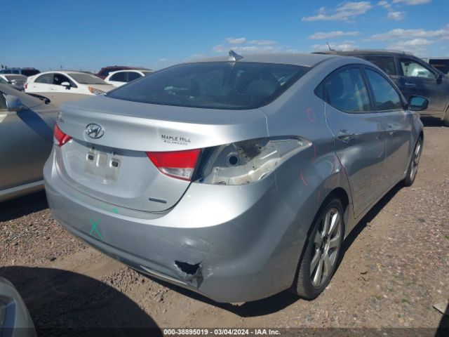 Photo 3 VIN: KMHDH4AE7BU152554 - HYUNDAI ELANTRA 