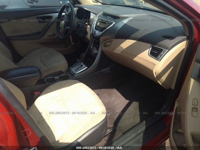 Photo 4 VIN: KMHDH4AE7BU161576 - HYUNDAI ELANTRA 