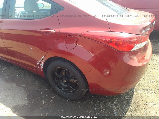 Photo 5 VIN: KMHDH4AE7BU161576 - HYUNDAI ELANTRA 