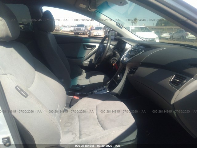 Photo 4 VIN: KMHDH4AE7CU256964 - HYUNDAI ELANTRA 