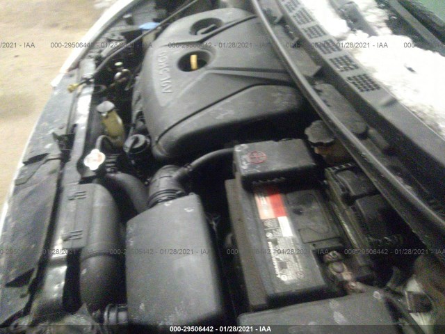 Photo 9 VIN: KMHDH4AE7CU258486 - HYUNDAI ELANTRA 