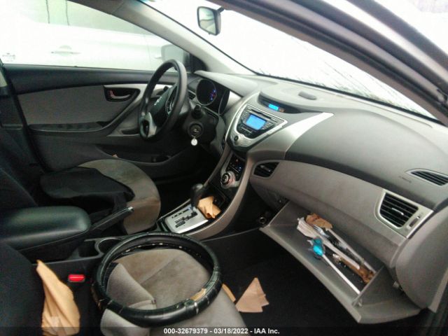 Photo 4 VIN: KMHDH4AE7CU282450 - HYUNDAI ELANTRA 