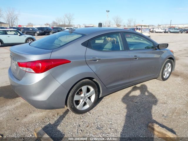 Photo 3 VIN: KMHDH4AE7CU311333 - HYUNDAI ELANTRA 