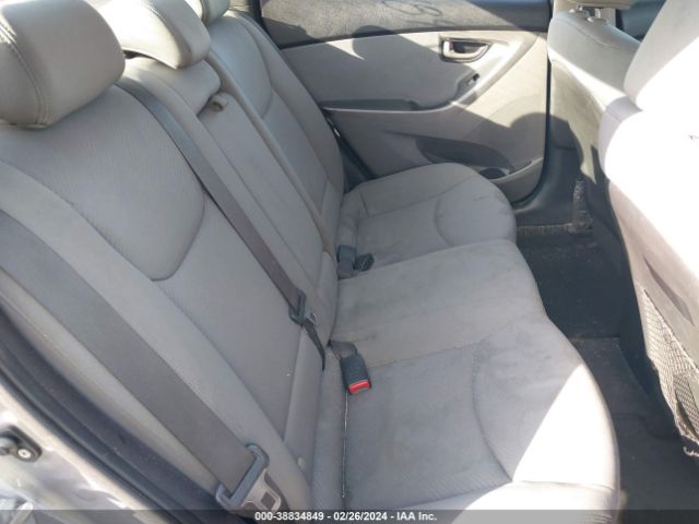 Photo 7 VIN: KMHDH4AE7CU311333 - HYUNDAI ELANTRA 