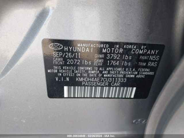 Photo 8 VIN: KMHDH4AE7CU311333 - HYUNDAI ELANTRA 