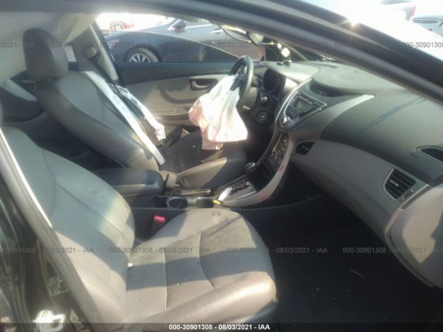 Photo 4 VIN: KMHDH4AE7DU546879 - HYUNDAI ELANTRA 