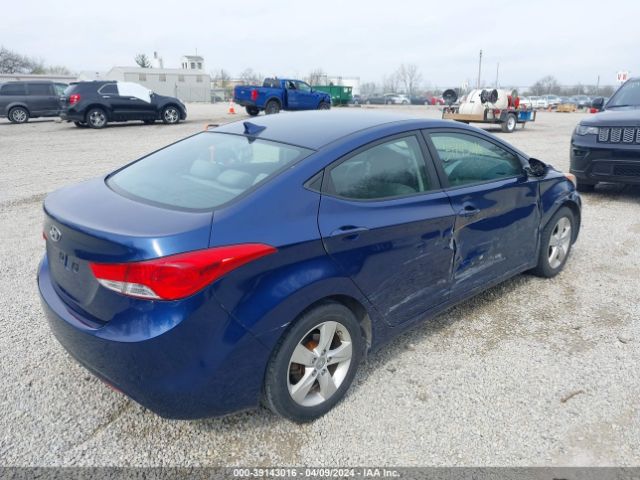 Photo 3 VIN: KMHDH4AE7DU616588 - HYUNDAI ELANTRA 