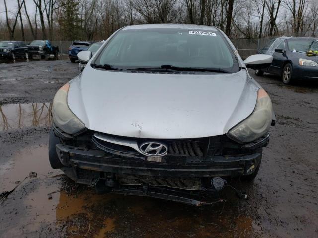 Photo 4 VIN: KMHDH4AE7DU681800 - HYUNDAI ELANTRA 