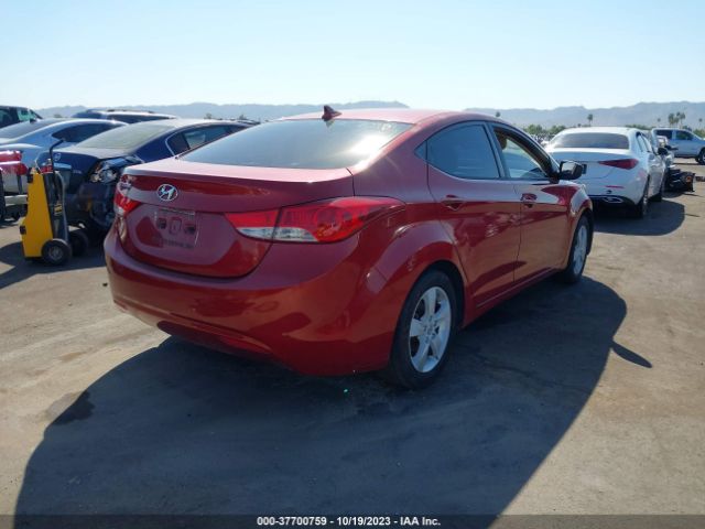 Photo 3 VIN: KMHDH4AE7DU705271 - HYUNDAI ELANTRA 